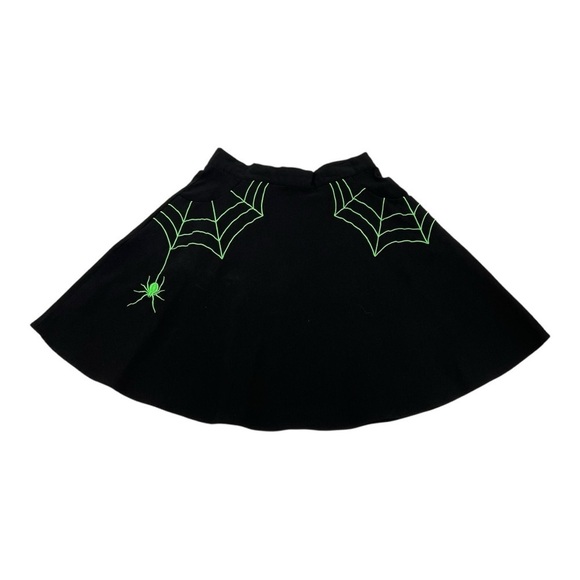 Hell Bunny Miss Muffet Black & Green Circle Mini Skirt Women’s Small - Picture 8 of 12